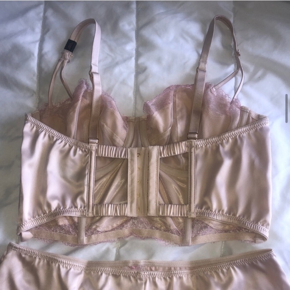 Victoria's Secret Pink Lace Lingerie Set - Picture 6 of 7